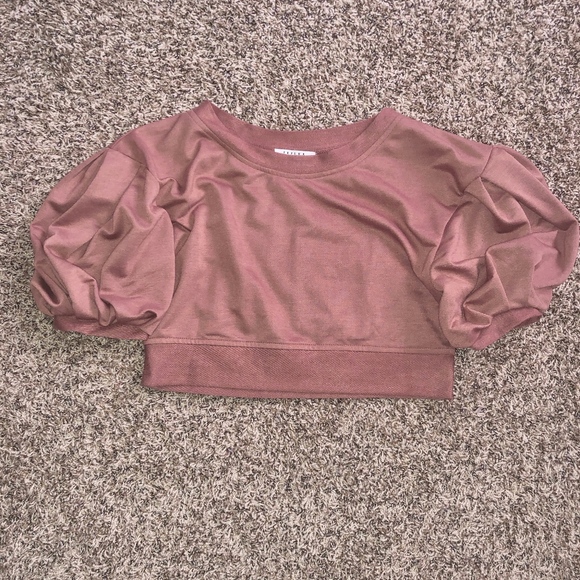 Fashion Nova crop top - Picture 3 of 4